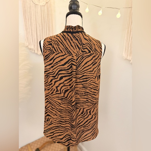 WHBM Zebra Tank Blouse - Picture 3 of 3